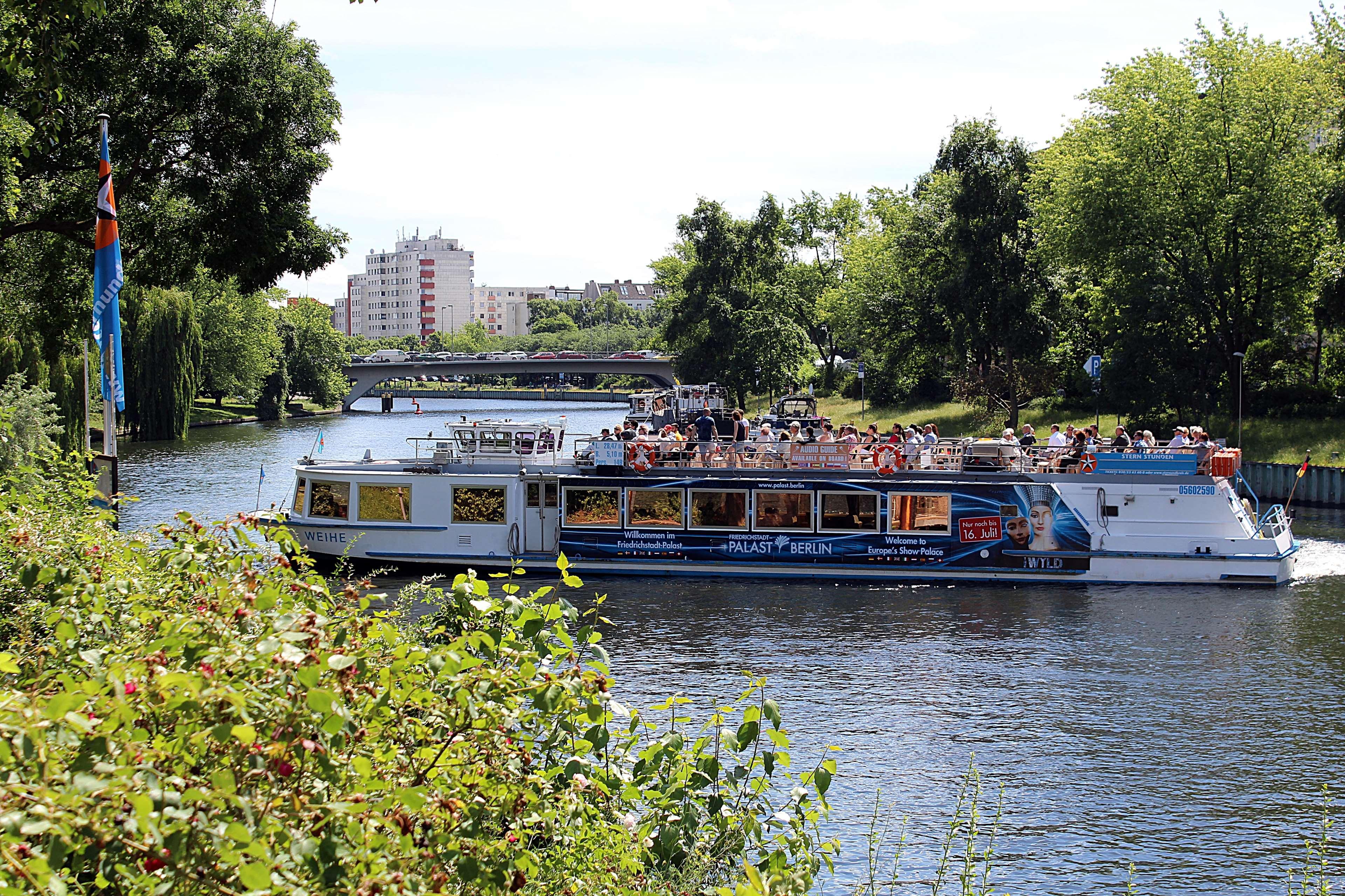 Отель Plaza Charlottenburg 3*